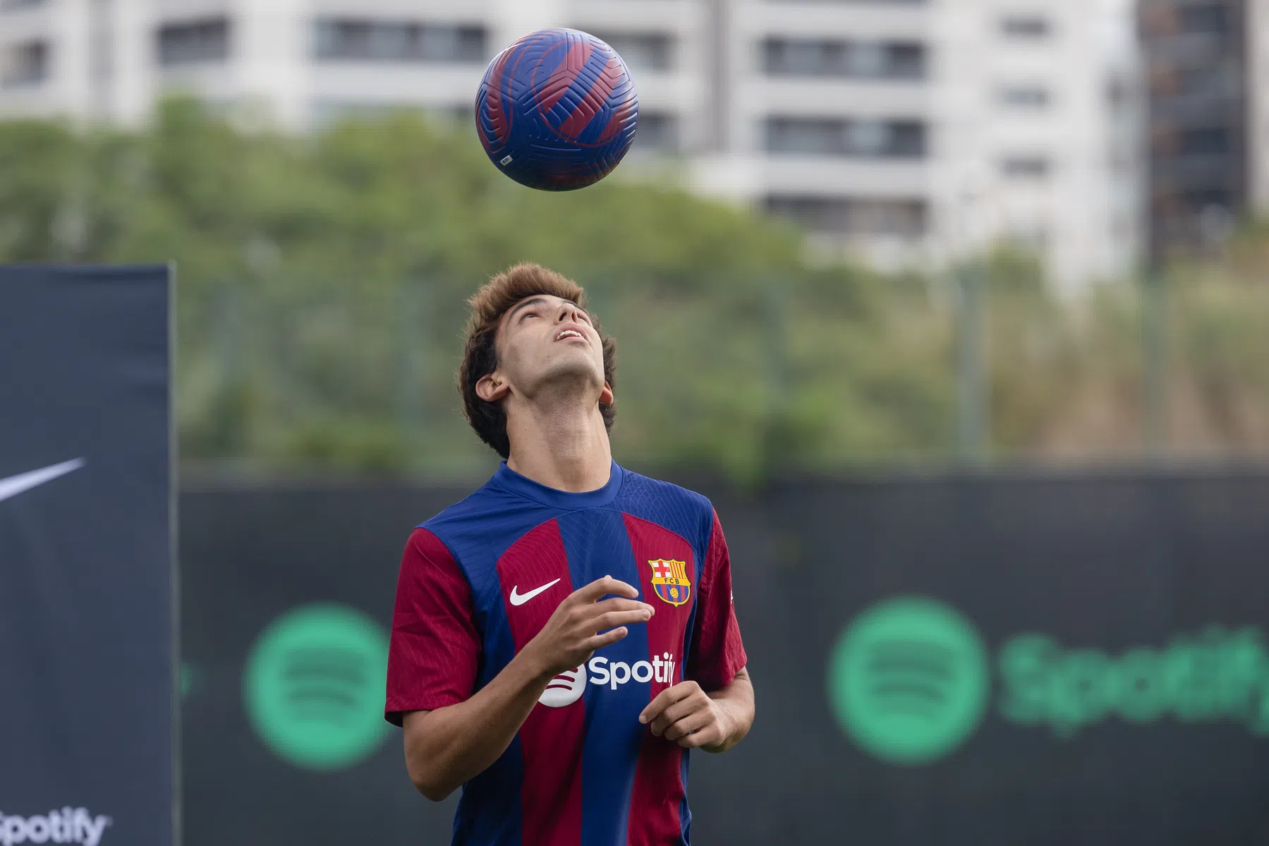 Xavi heeft plannen met multifunctionele Joãos