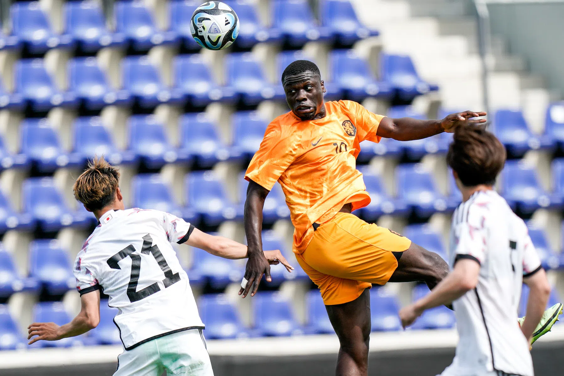 Geblesseerde Brobbey haakt af bij Jong Oranje