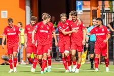 Thumbnail for article: Nuchter naar voren: FC Twente overtuigt ondanks beperkingen