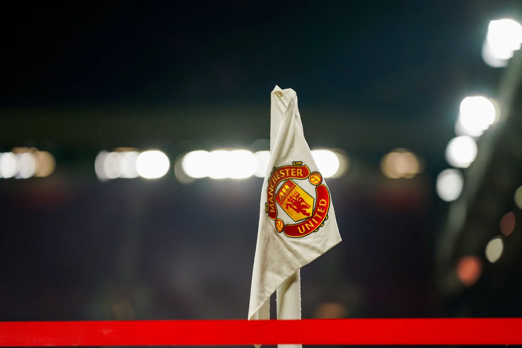 Manchester United grootste nettobetaler op transfermarkt, Ajax dik in de plus