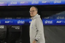 Thumbnail for article: Bielsa klopt ex-werkgever in eerste officiële interland met Uruguay