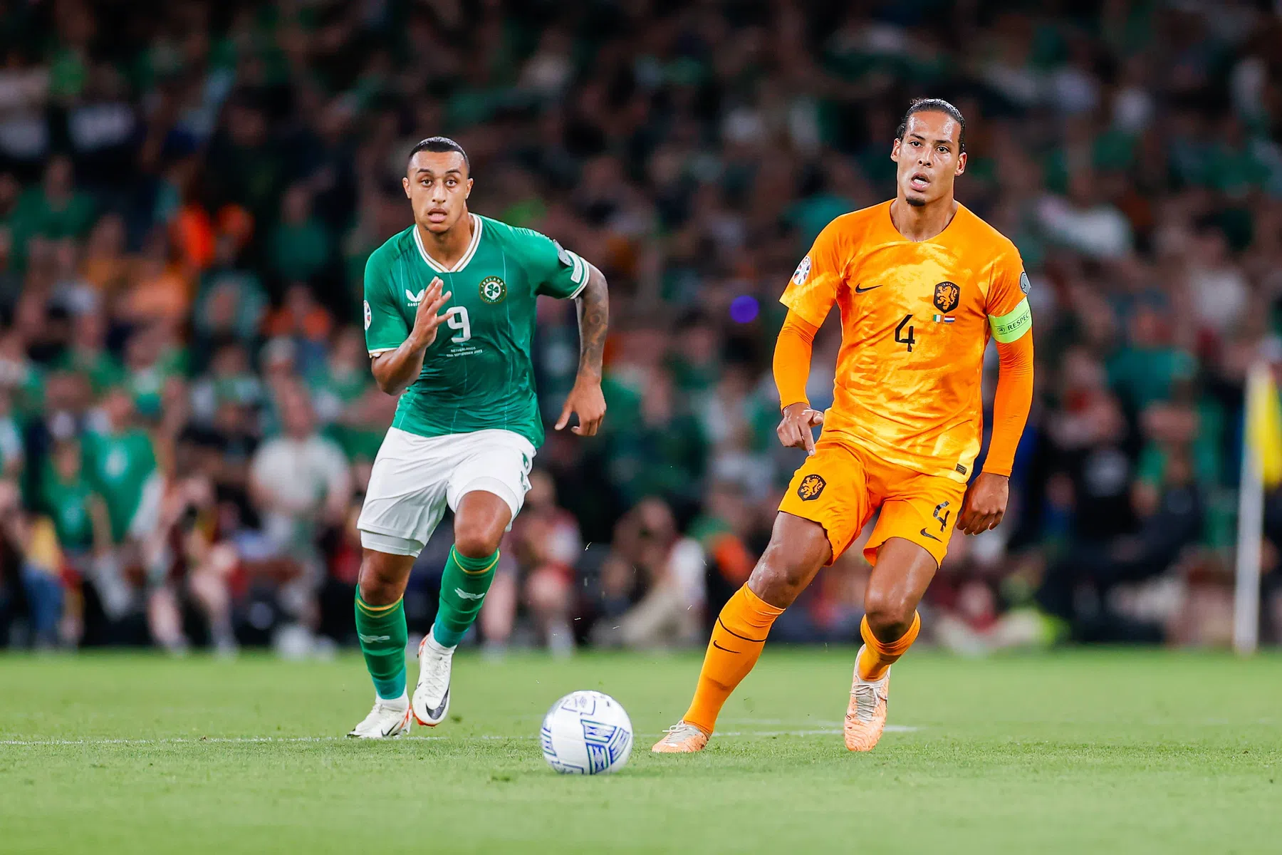 Van Dijk wil naar de pluspunten kijken na comebackzege in Ierland