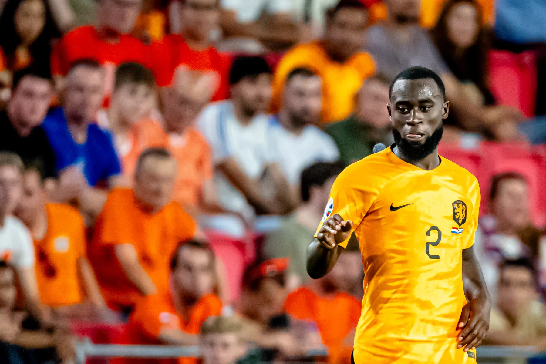 Welke speler gaat Geertruida vervangen tegen Ierland?