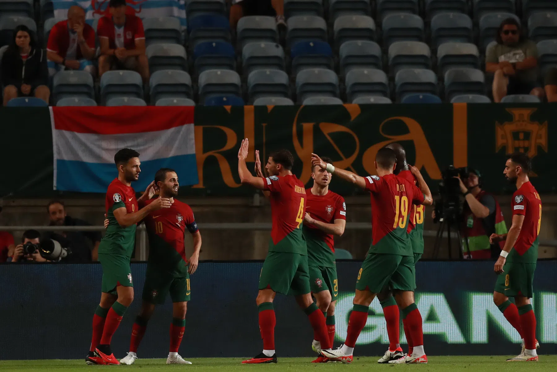 Portugal heeft Ronaldo niet nodig voor recordzege, hoofdrol voor Hancko