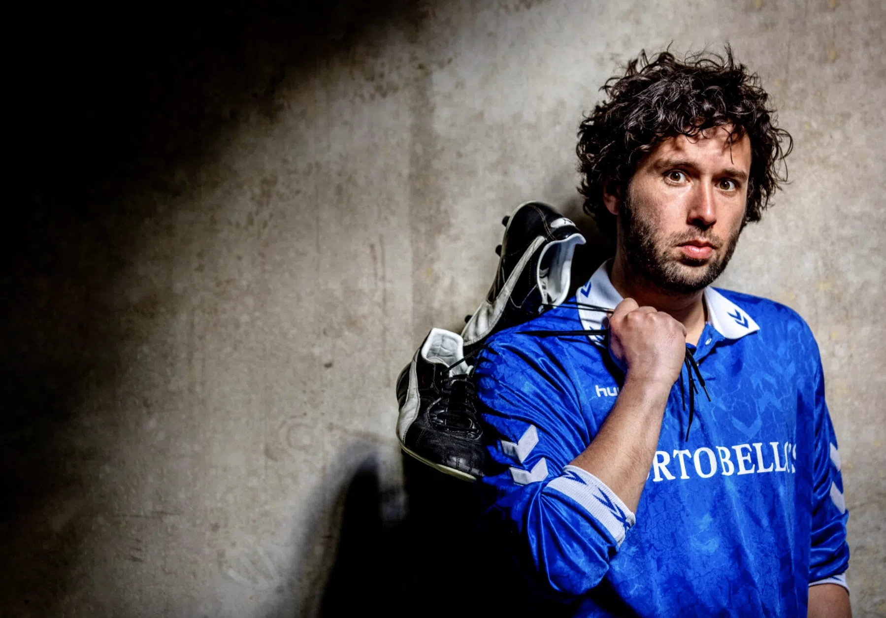 Eindelijk een standbeeld voor o-ja-voetballer Wout Brama