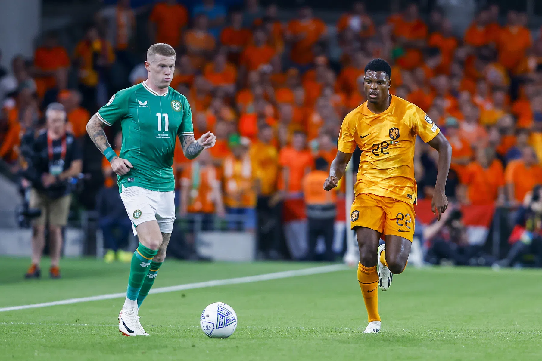 'Denzel Dumfries is dé sluipmoordenaar van Oranje'