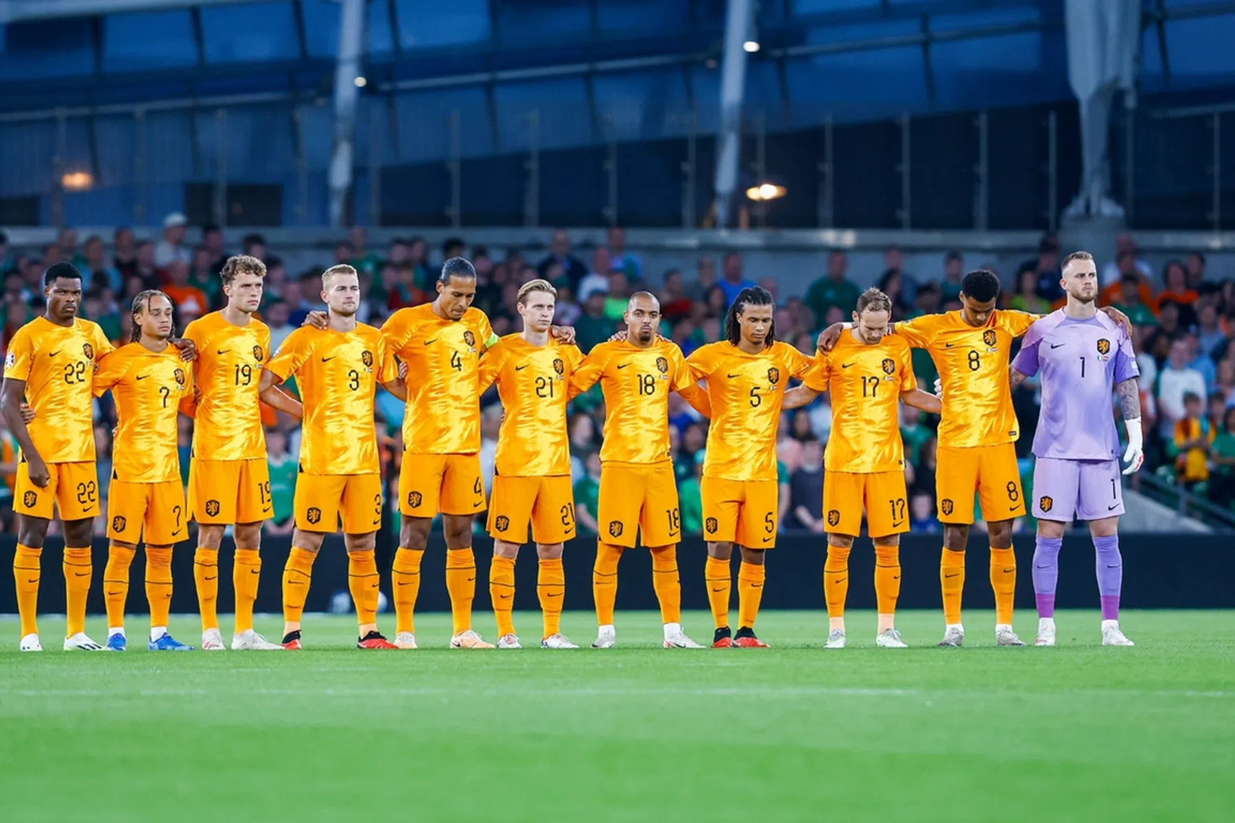 Van Hanegem pakt Nederlands elftal aan