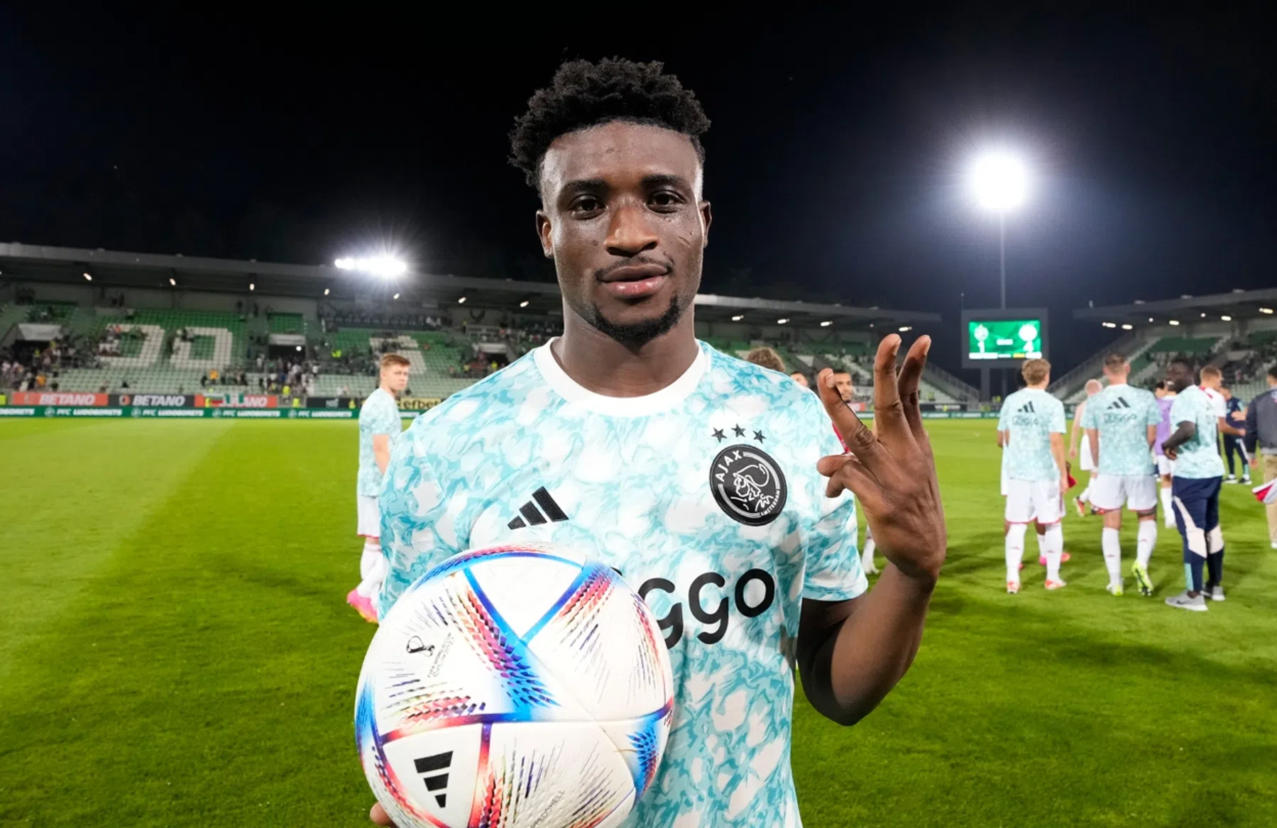 Kudus verrast reislustige West Ham-supporter na interland met Ghana