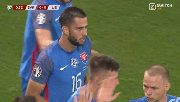 Dolblije Hancko schaart zich in rijtje met Neymar, Podolski en Sükür