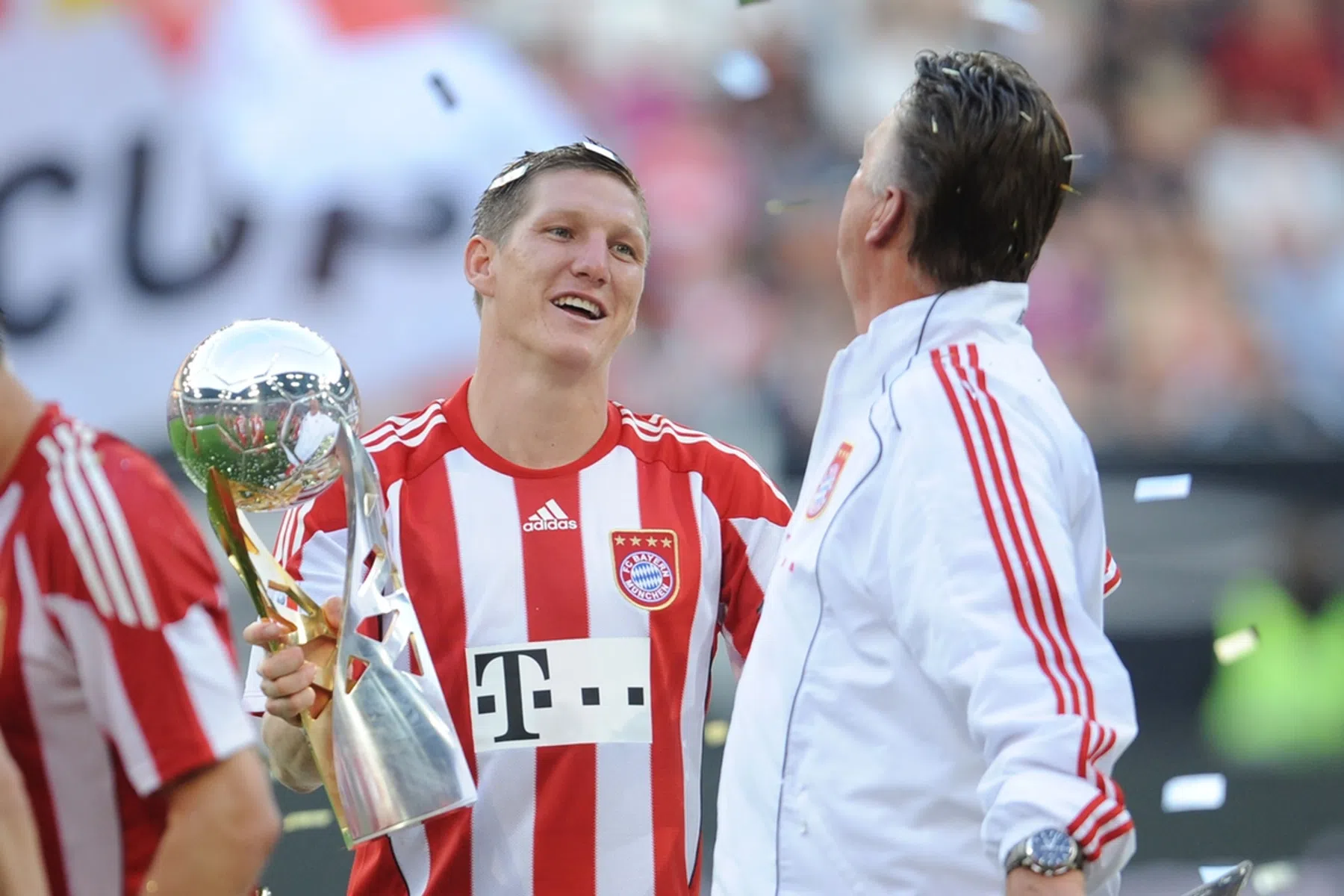 Ook Schweinsteiger breekt lans Van Gaal, Klopp gooit deur naar DFB dicht