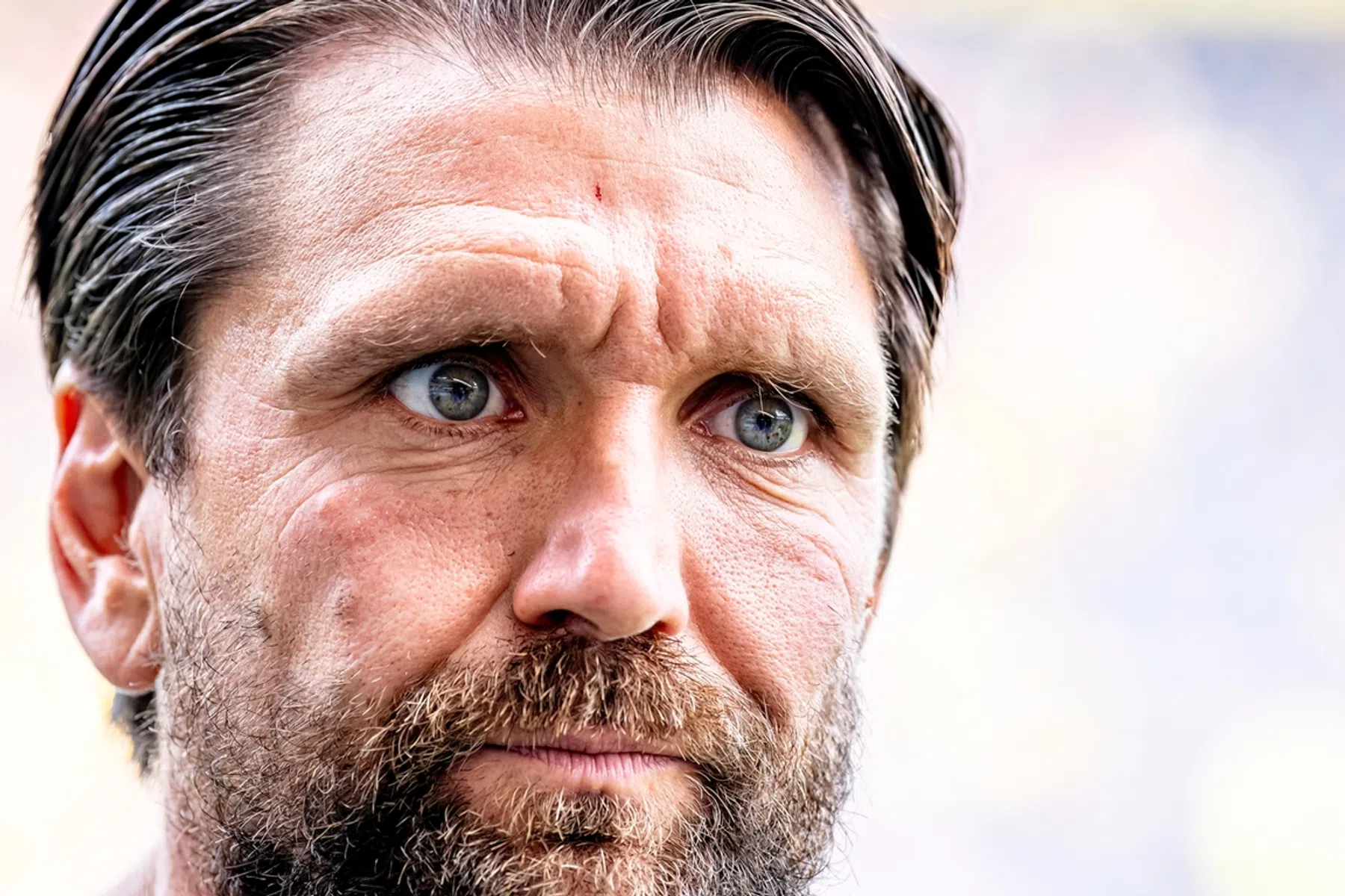 Hoe publiekslieveling Hyballa zich bij NAC van de evenwichtsbalk smeet