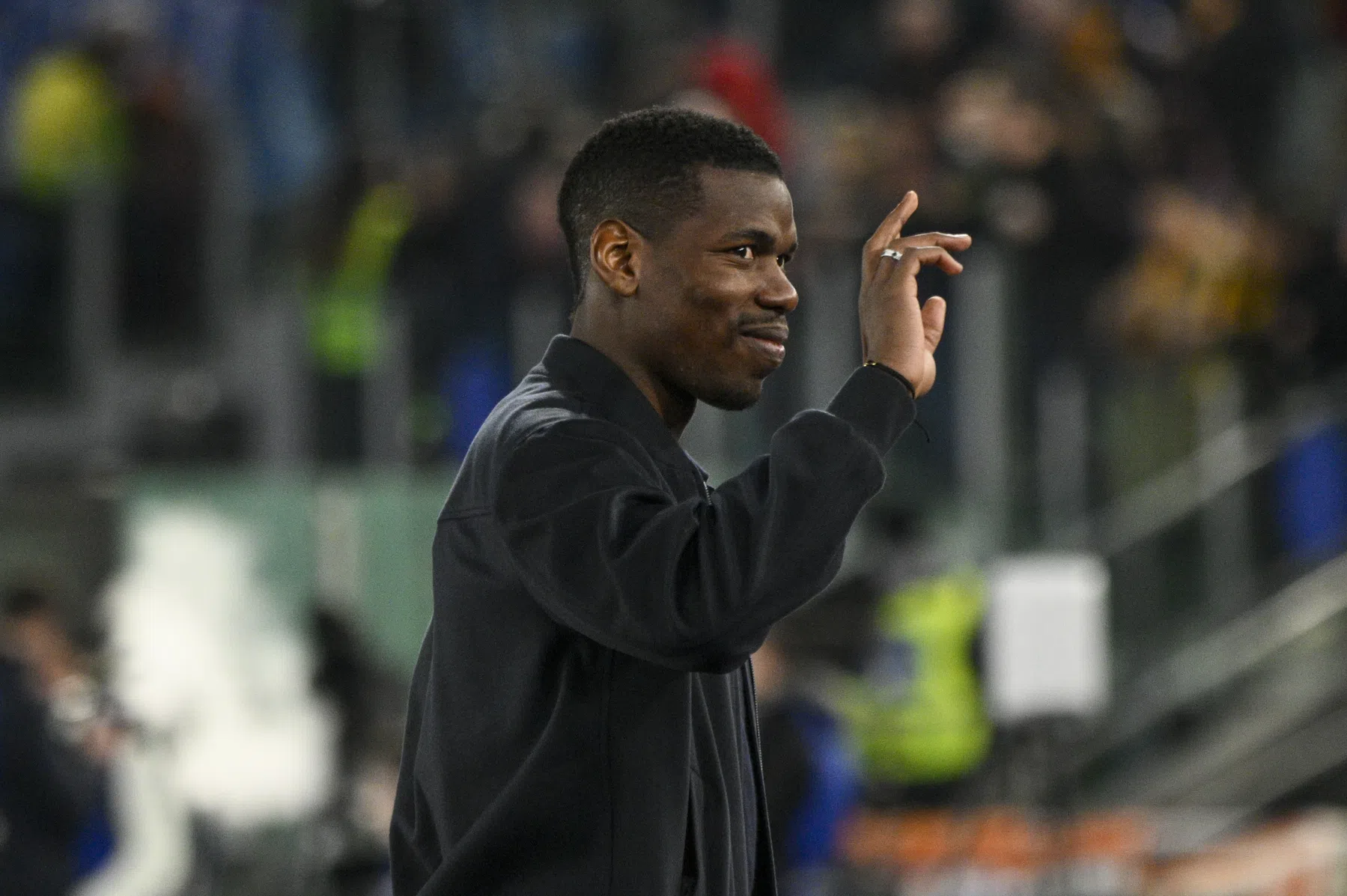 Juventus grijpt in en bevriest salaris Pogba na positieve dopingtest