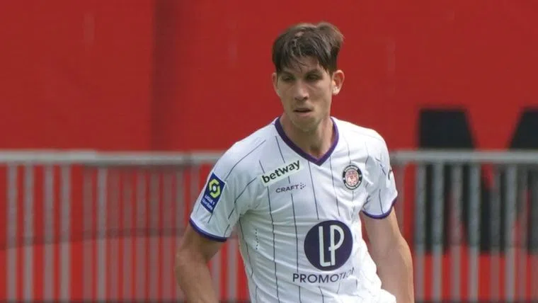 RC Lens verklaart bliksemvertrek Spierings
