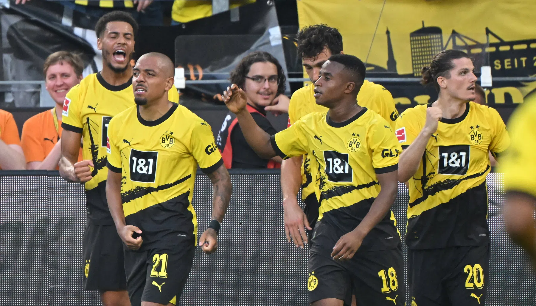 Malen toont klasse bij knappe comeback van Dortmund in Freiburg