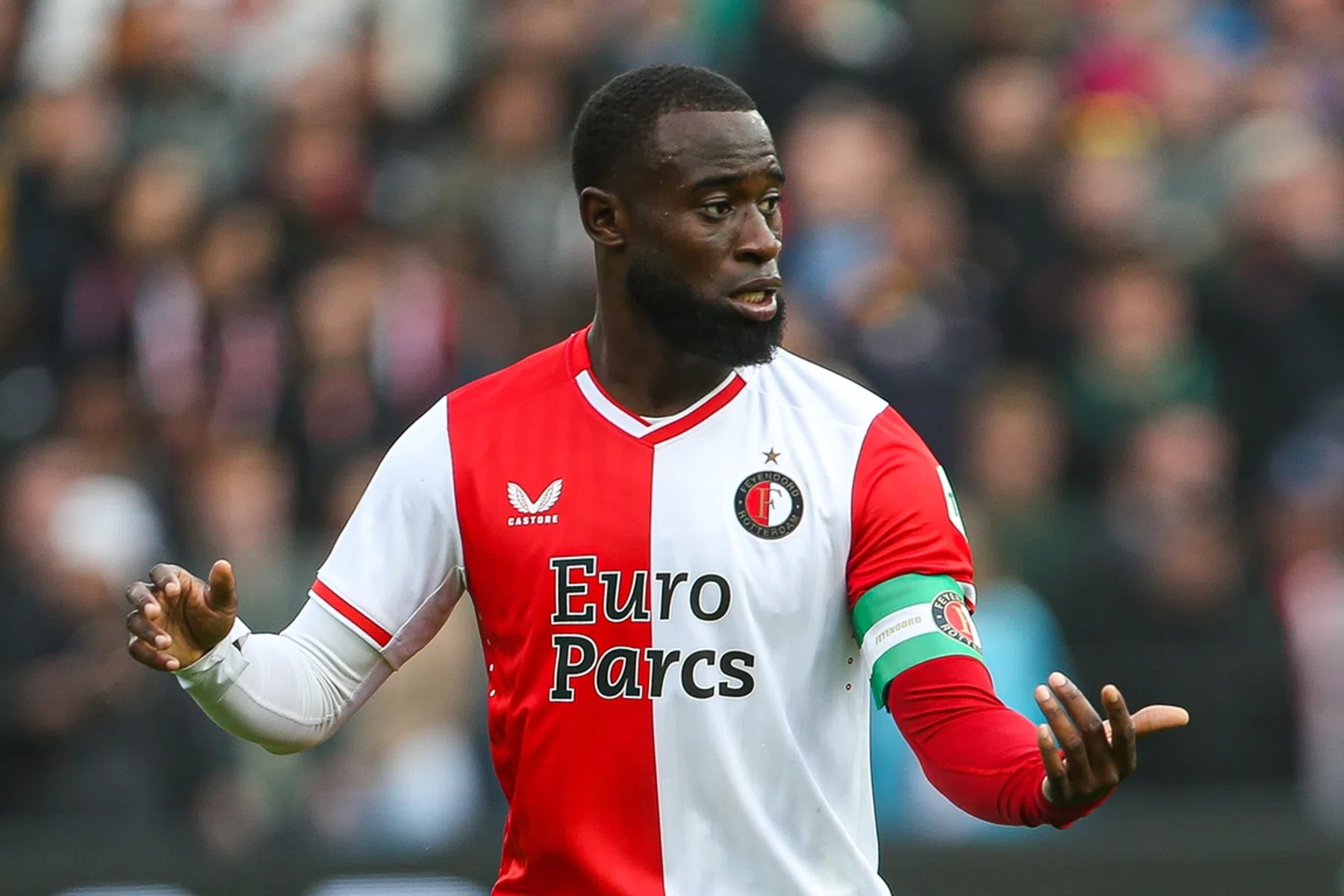 Geertruida in basis Feyenoord, Van Beek maakt rentree in De Kuip