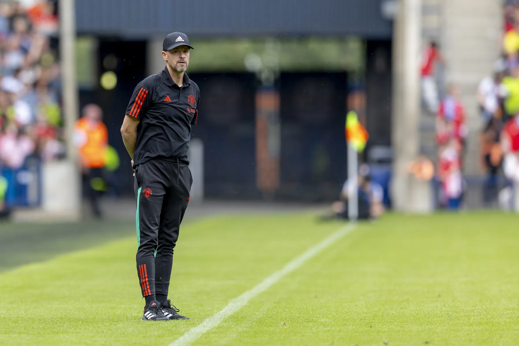 Ten Hag na nederlaag bekritiseerd om tactische zet