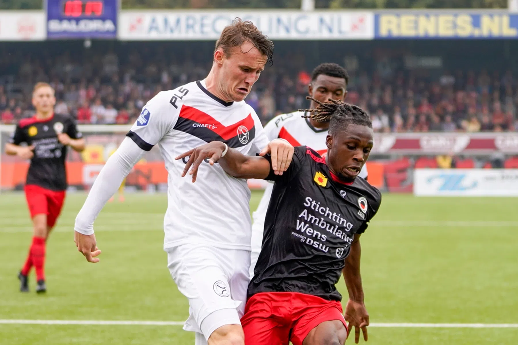 Almere City pakt eerste Eredivisie-punt ooit bij Excelsior