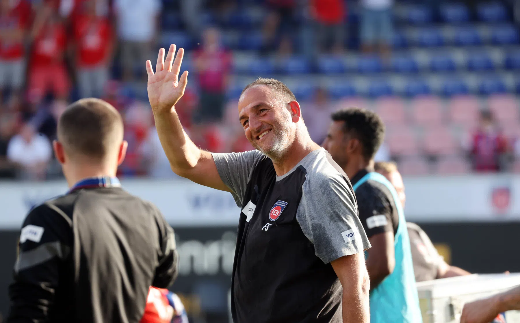 Duits voetbalsprookje: recordtrainer pakt na 5844 dagen eerste Bundesliga-zege