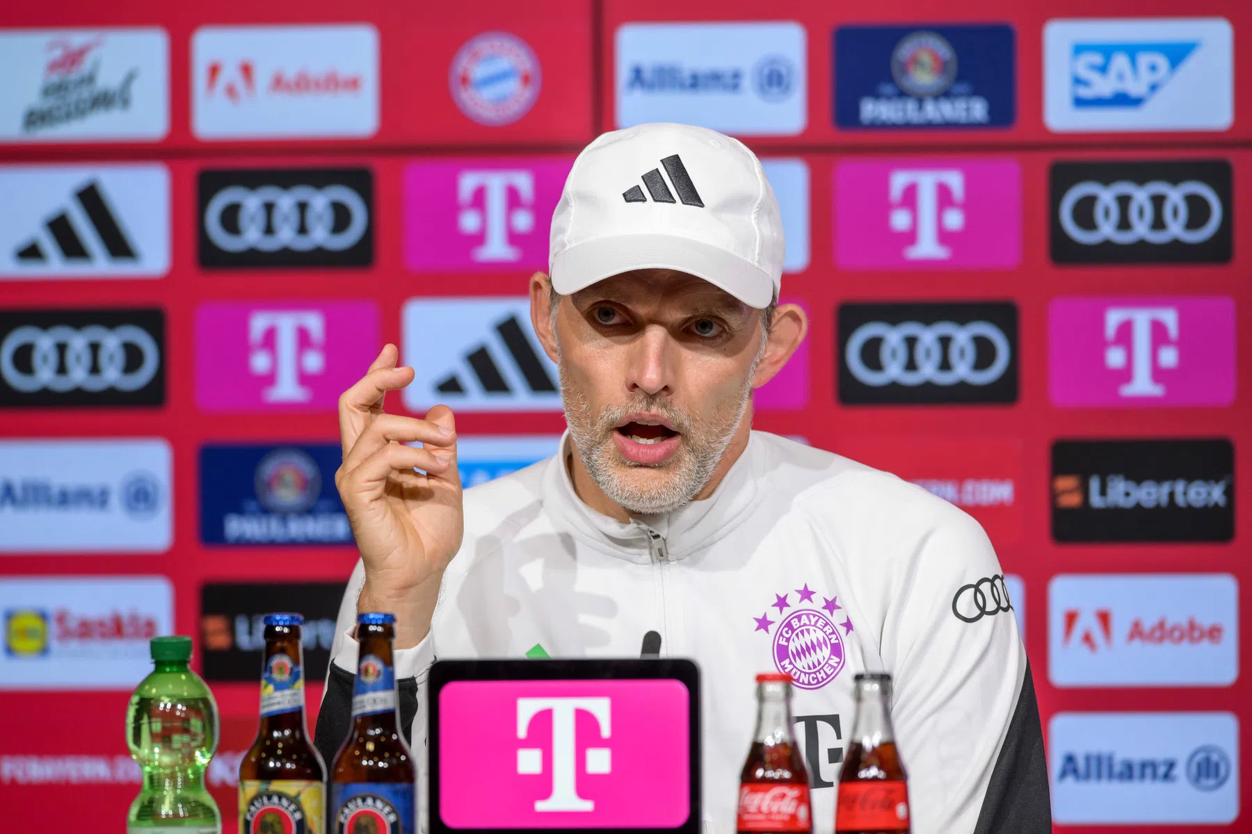 Tuchel heeft boodschap voor De Ligt en co: 'Niemand heeft garantie op speeltijd'