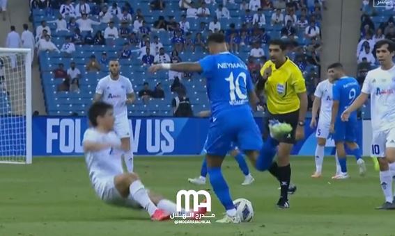 Neymar vliegt uit de bocht: Braziliaan laat zich meteen gaan in Saoedi-Arabië