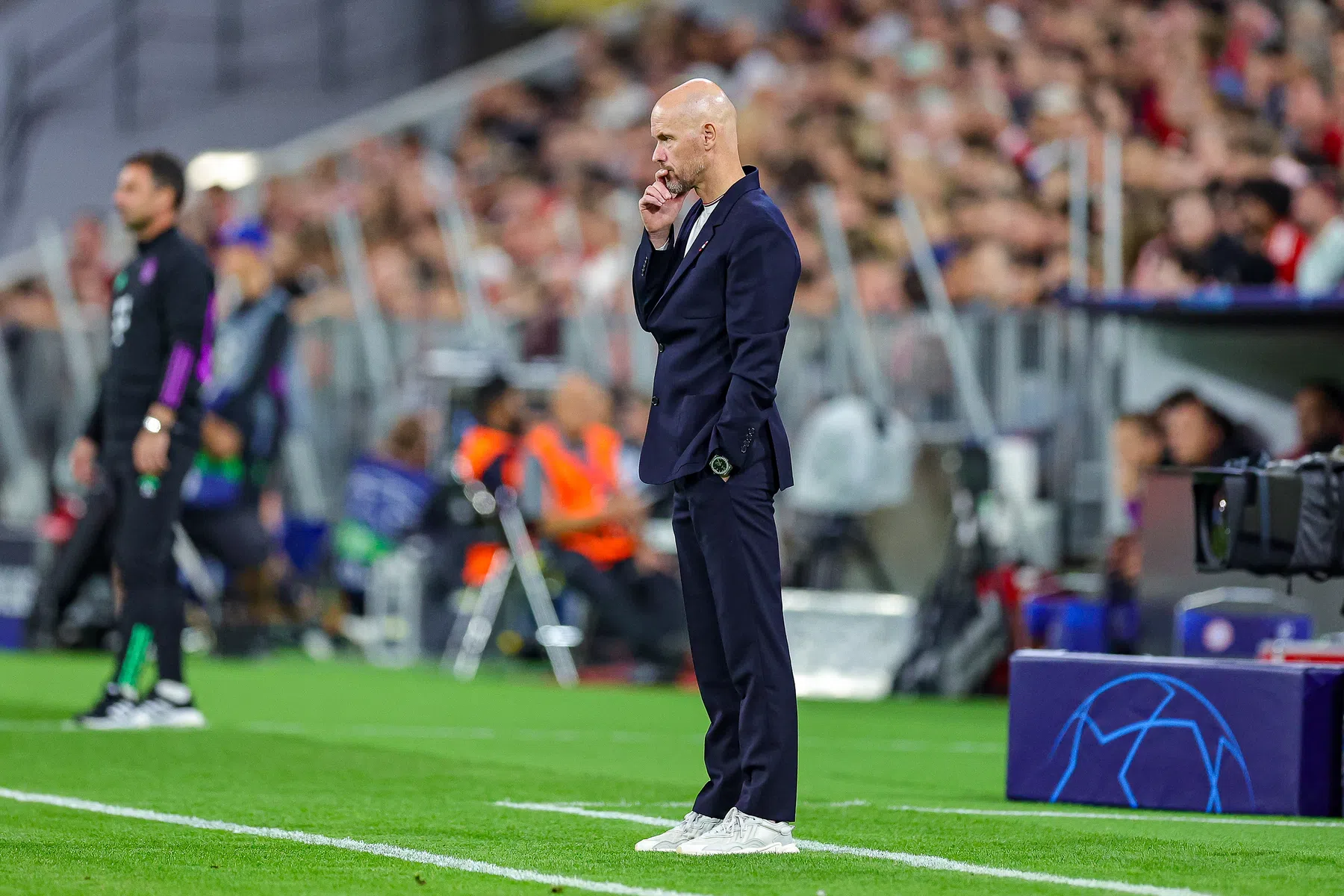 Ten Hag in zwaar weer met Man Utd: 'Alles zit even tegen'