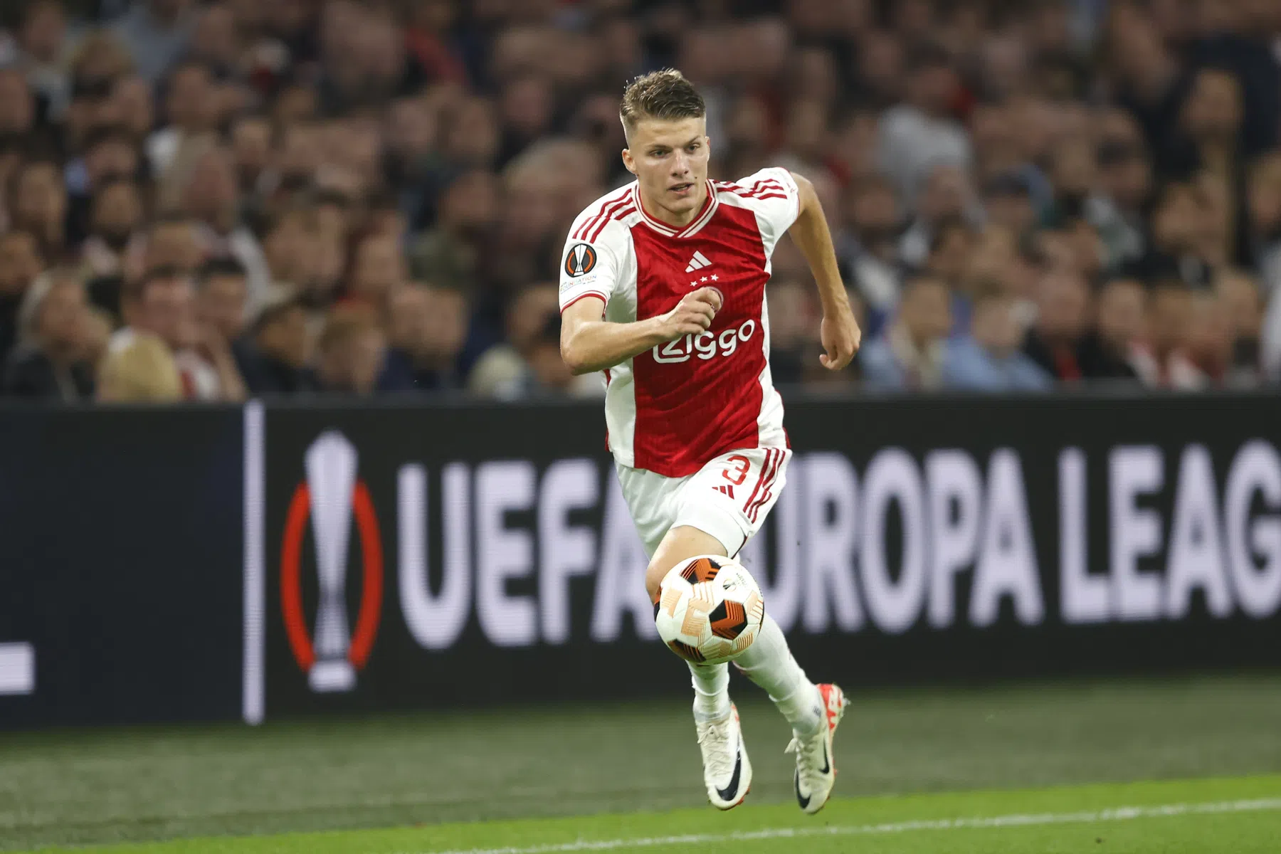 Gaaei noemt favoriete landgenoot bij Ajax: 'Een perfecte middenvelder'