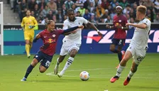 Thumbnail for article: Simons neemt RB Leipzig wéér bij de hand, Dortmund wint na entree Malen