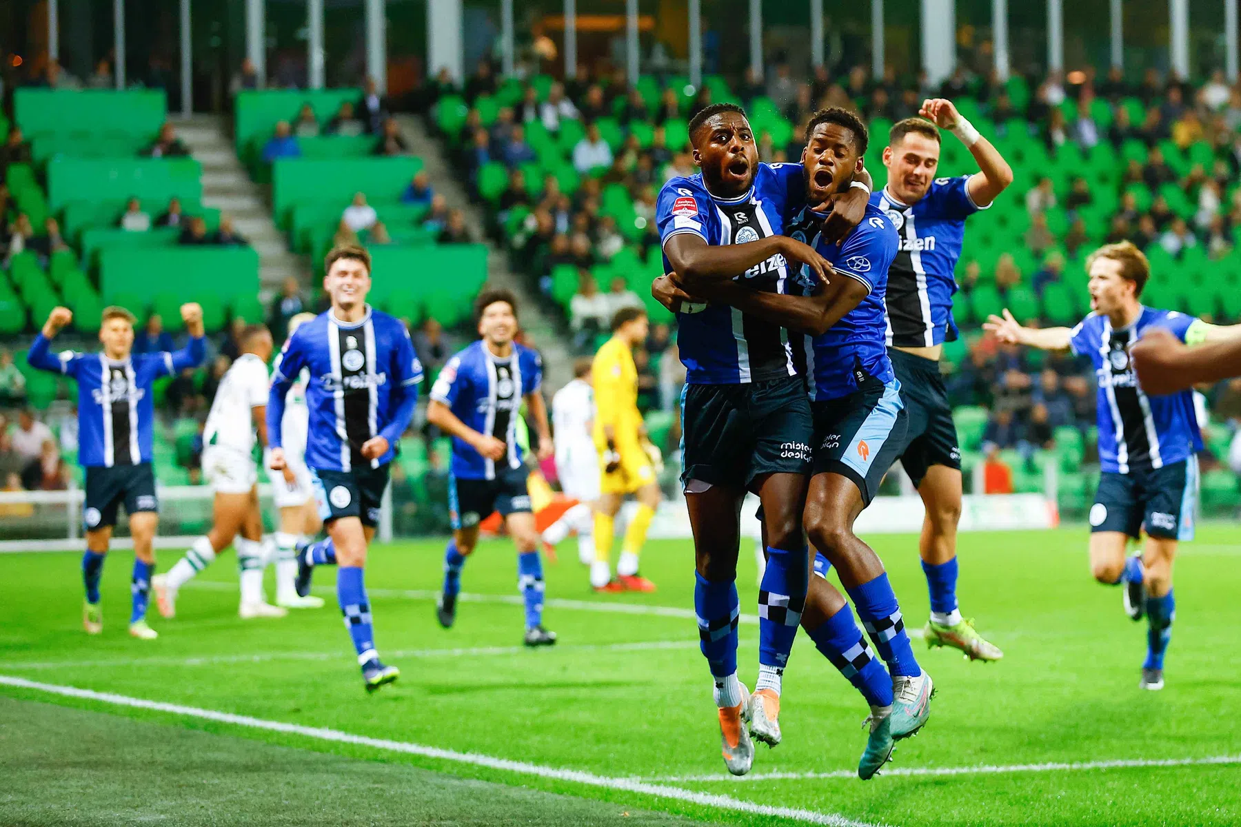 Pijnlijke thuisnederlagen voor FC Groningen en SC Cambuur