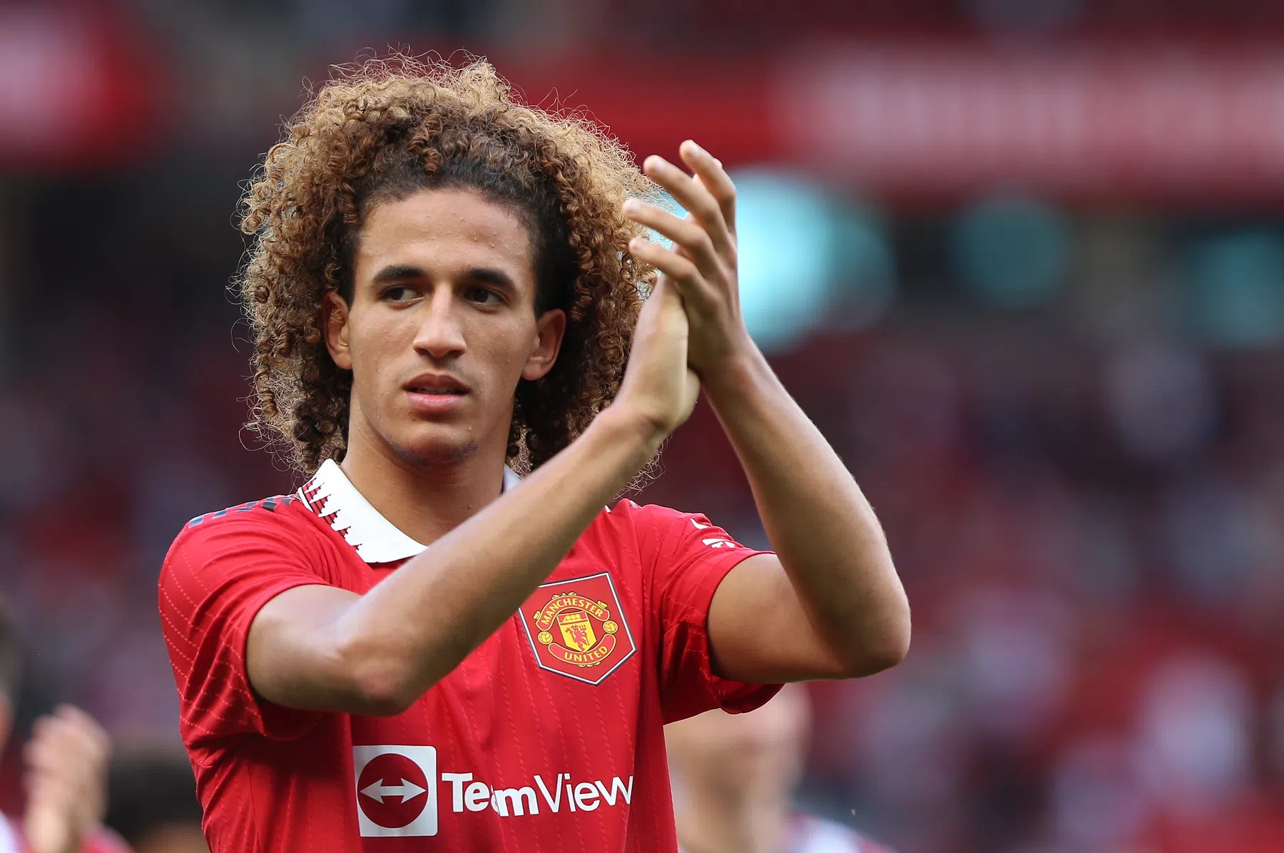 'Ten Hag raakt overtuigd: United wil verlengen met jonge middenvelder'