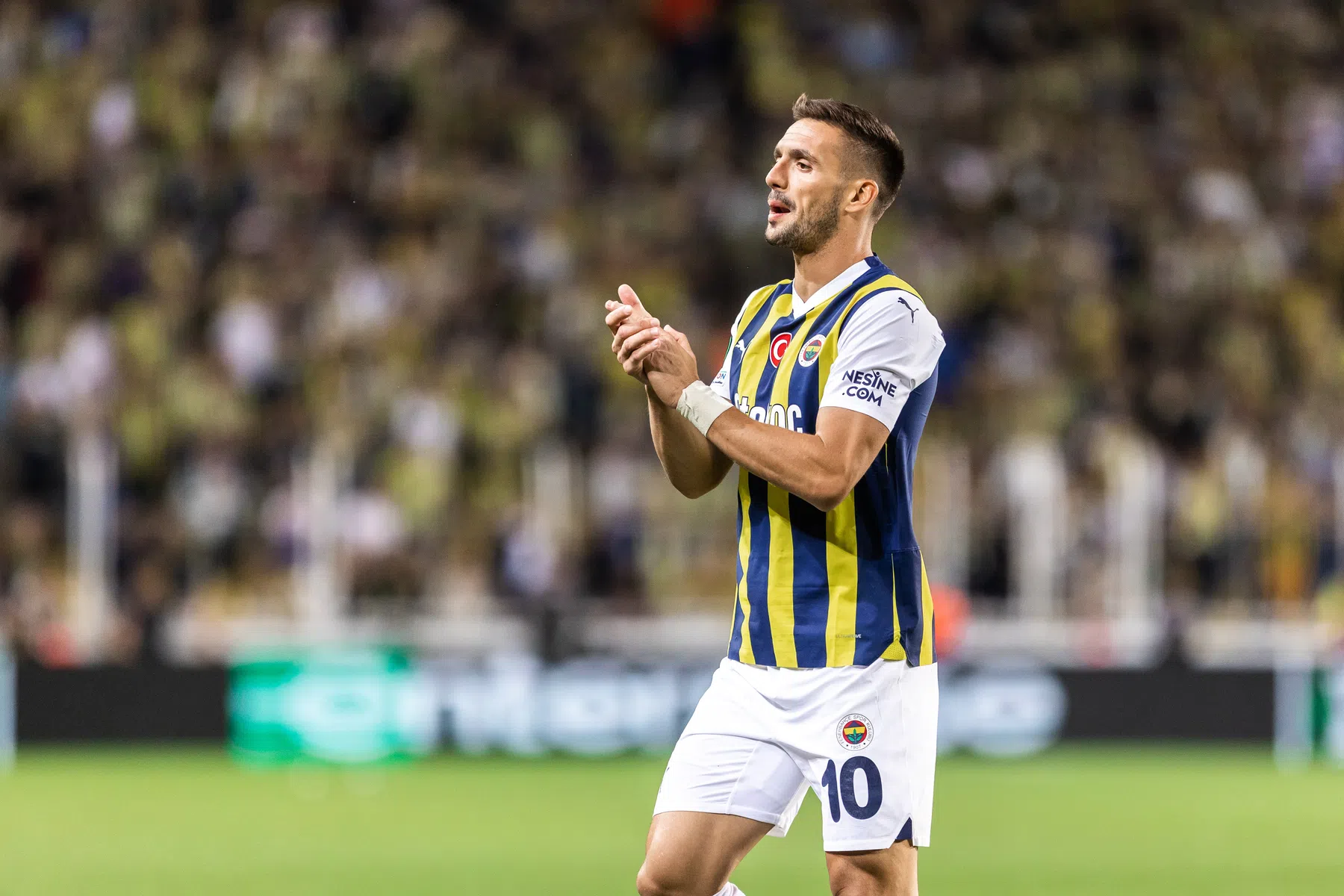 Tandem Tadic-Szymanski zet Fenerbahçe op juiste spoor voor koppositie