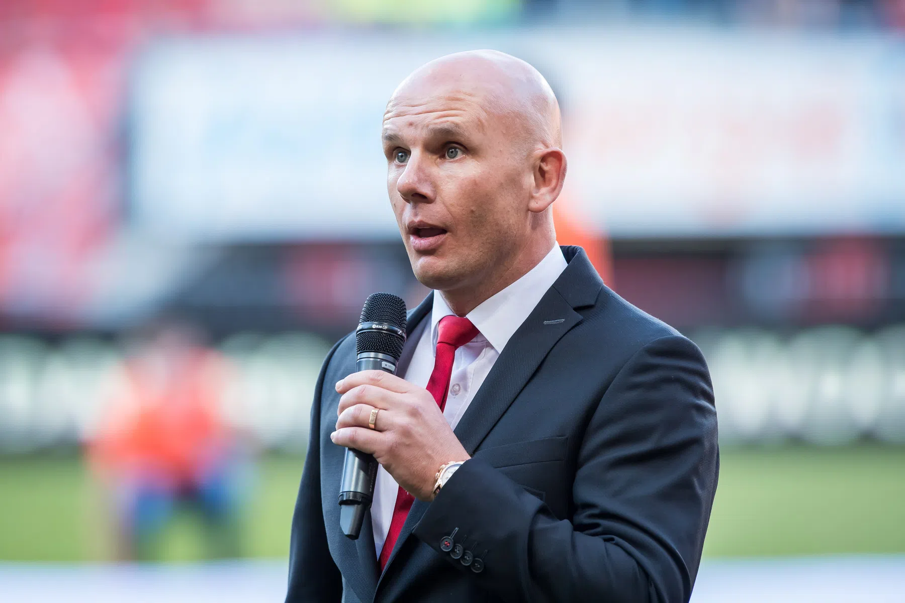 Van Halst keert na periode als interim-directeur niet terug in rvc Ajax