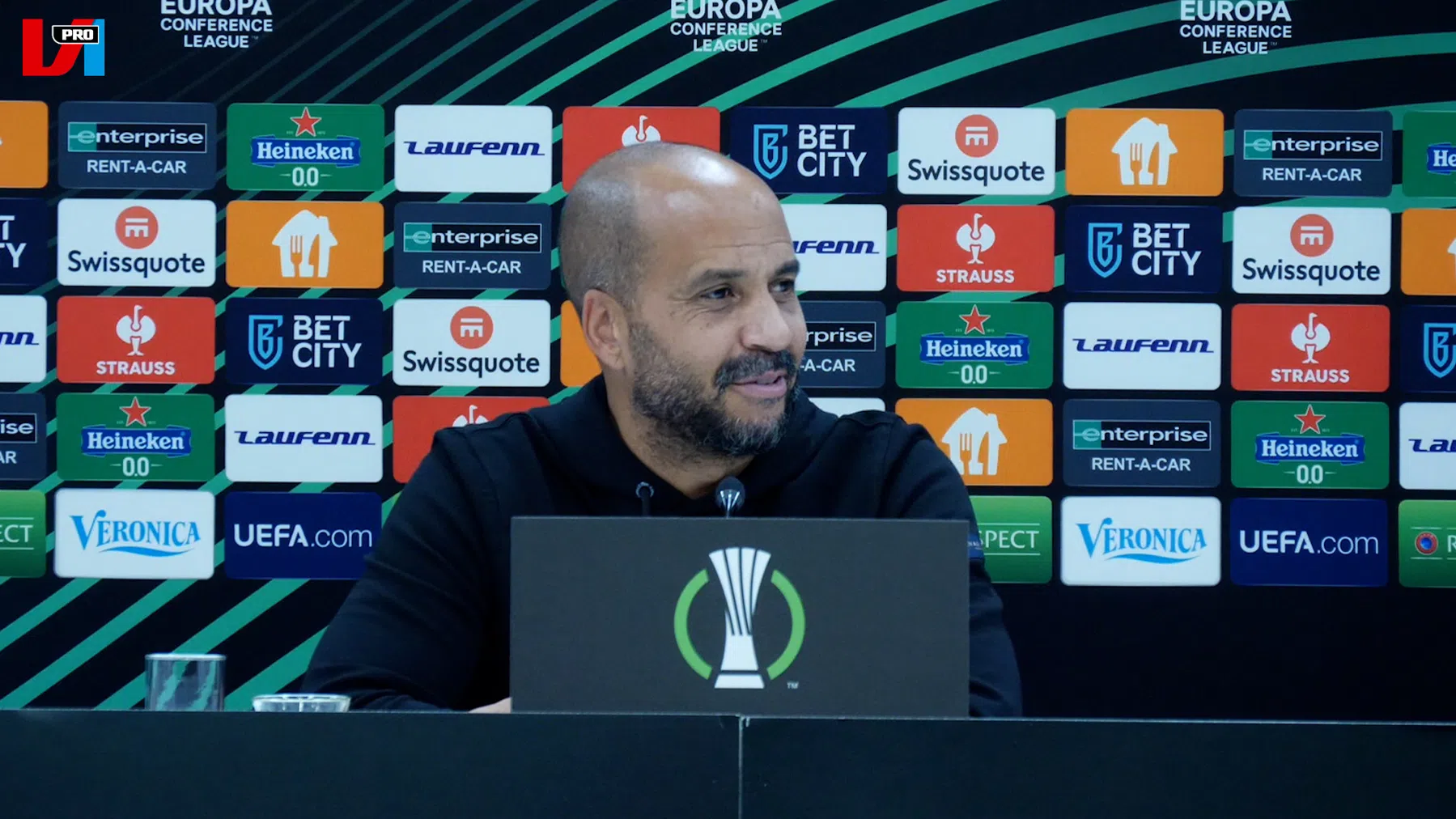 Jansen tevreden over 'smaken' bij AZ: "Ik ben een gelukkig trainer"