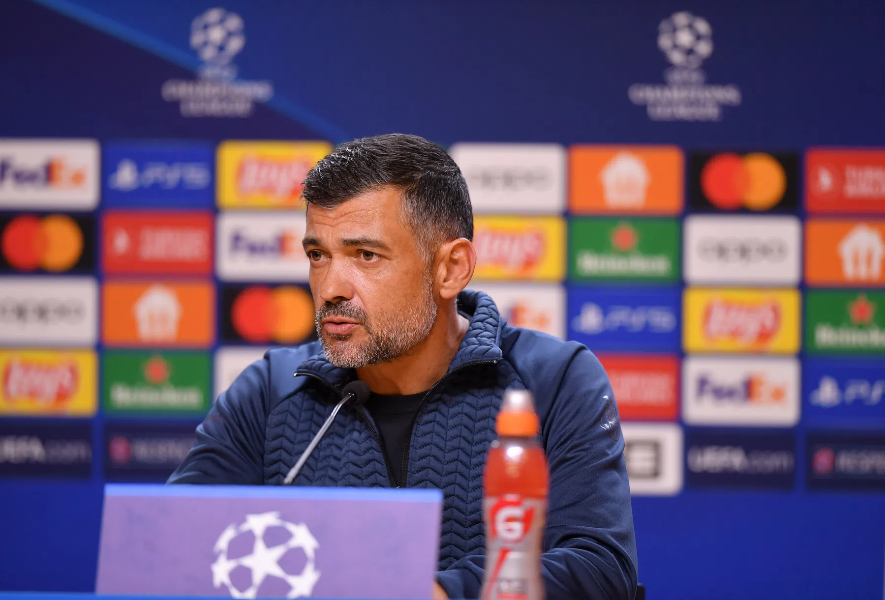 Porto-trainer sneert: 'Hebben tegen meer dan een club gespeeld'