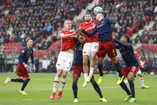 Thumbnail for article: Van jeugdopleiding tot directie en hoofdmacht: de rivaliteit tussen Ajax en AZ