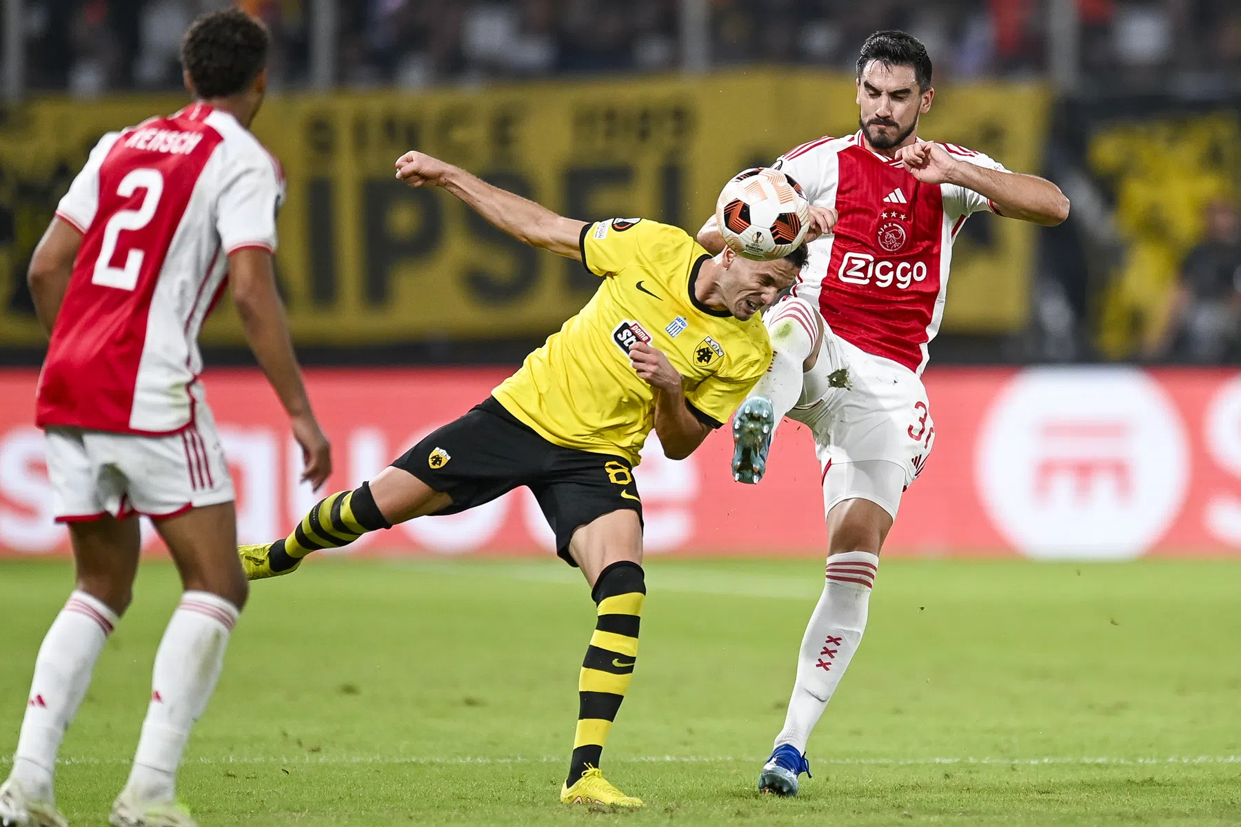 Wat is de beste Ajax-verdediging tegen AZ?