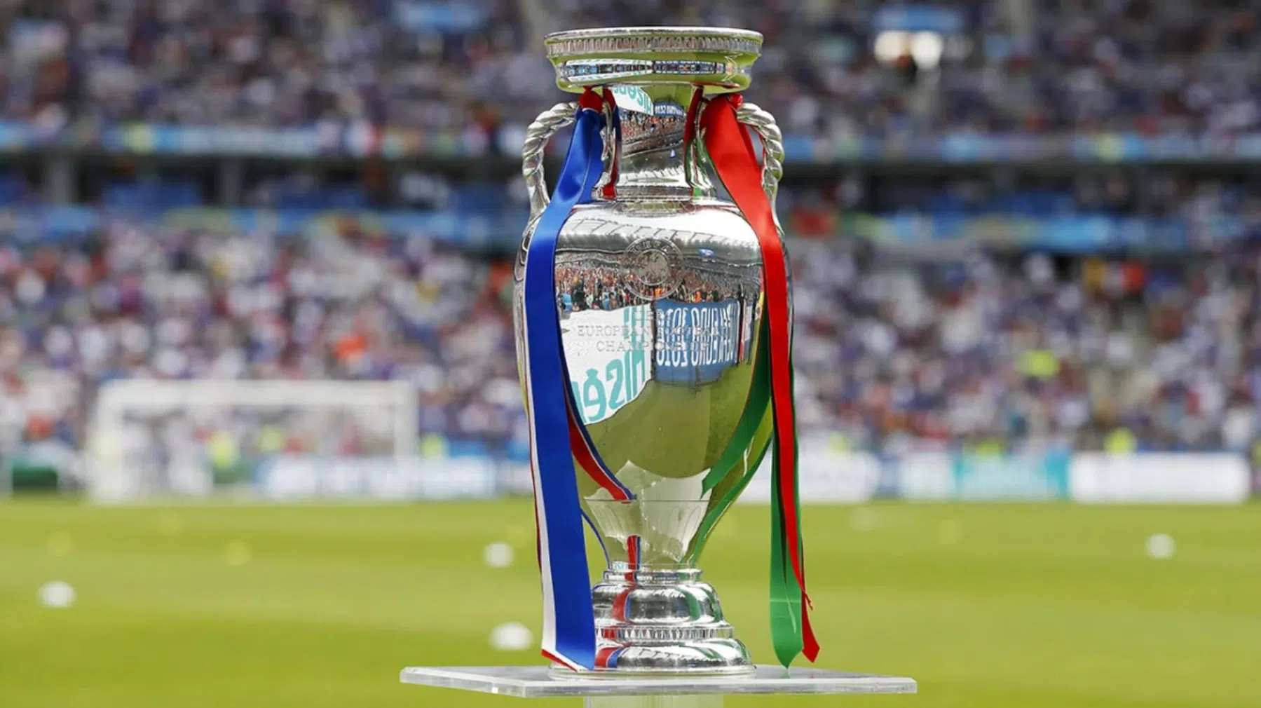 UEFA wijst EK's van 2028 en 2032 toe aan meerdere landen