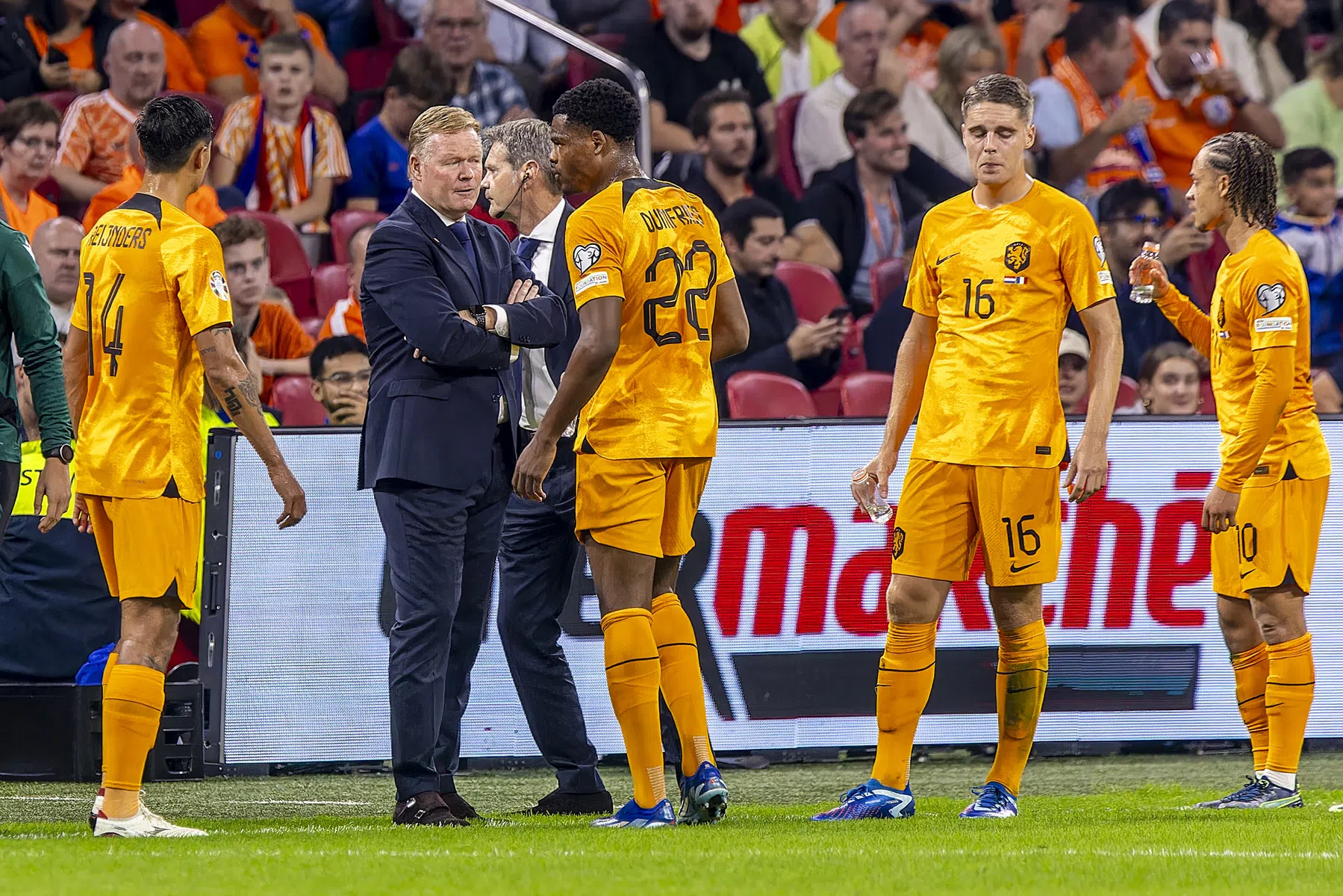 Koeman beseft dat Oranje zware klus wacht: 'Griekenland ruikt bloed'