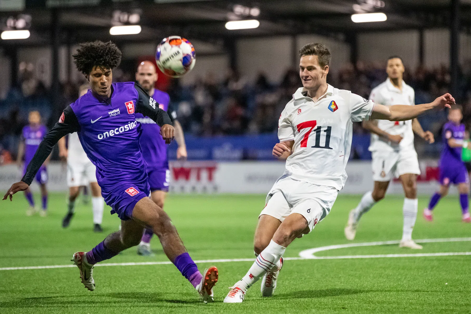 Veerkrachtig Telstar legt na knotsgekke slotfase MVV over de knie