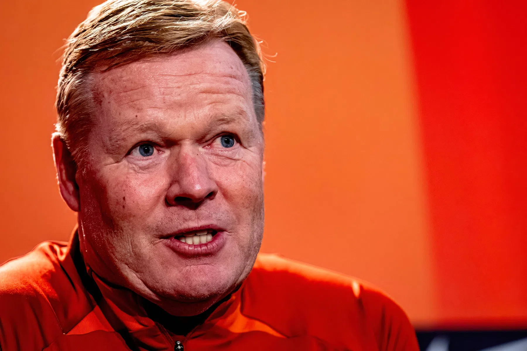 Koeman roept op tot actie tegen laserpennen