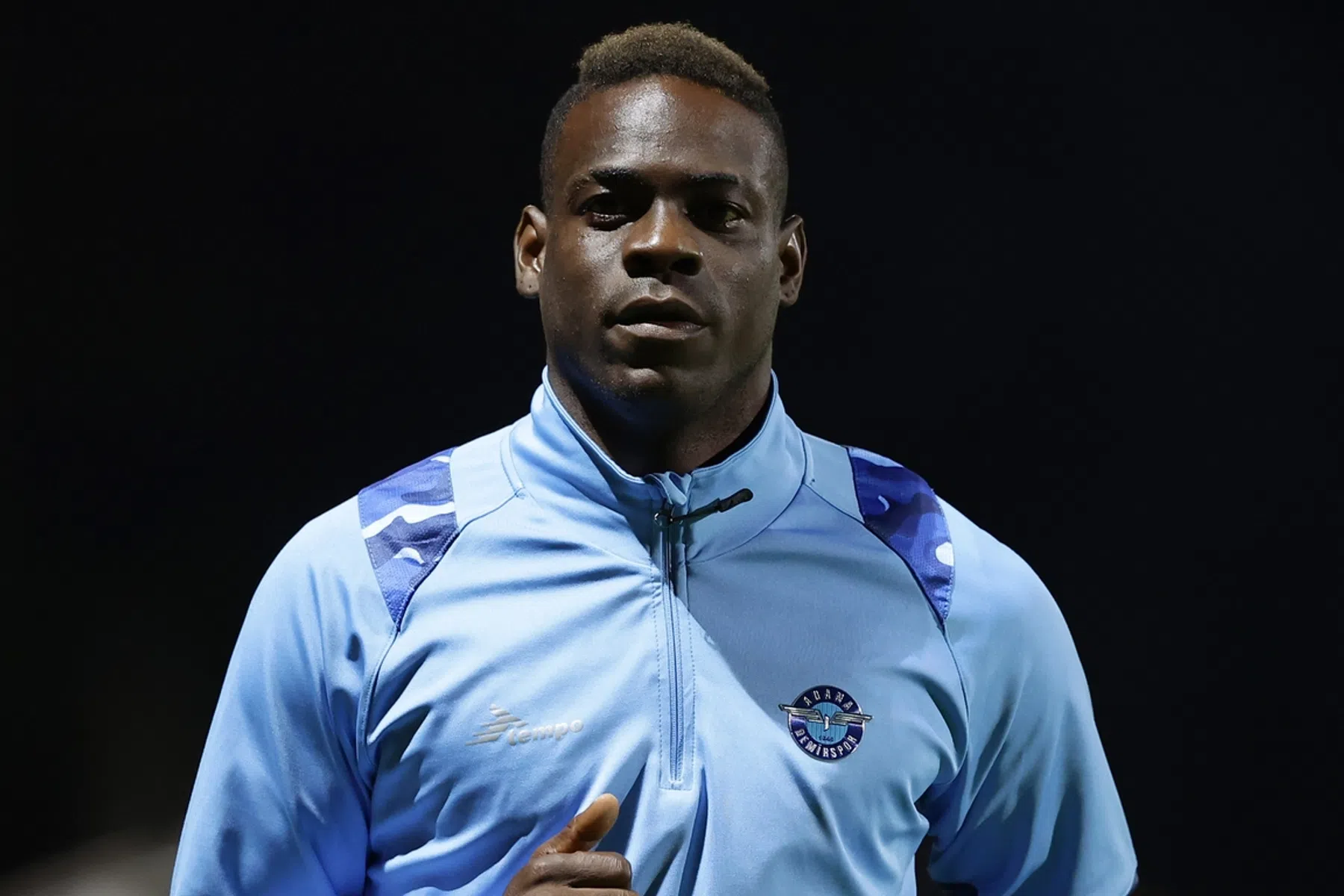 Balotelli komt met brutale reactie op sneer Ibrahimovic