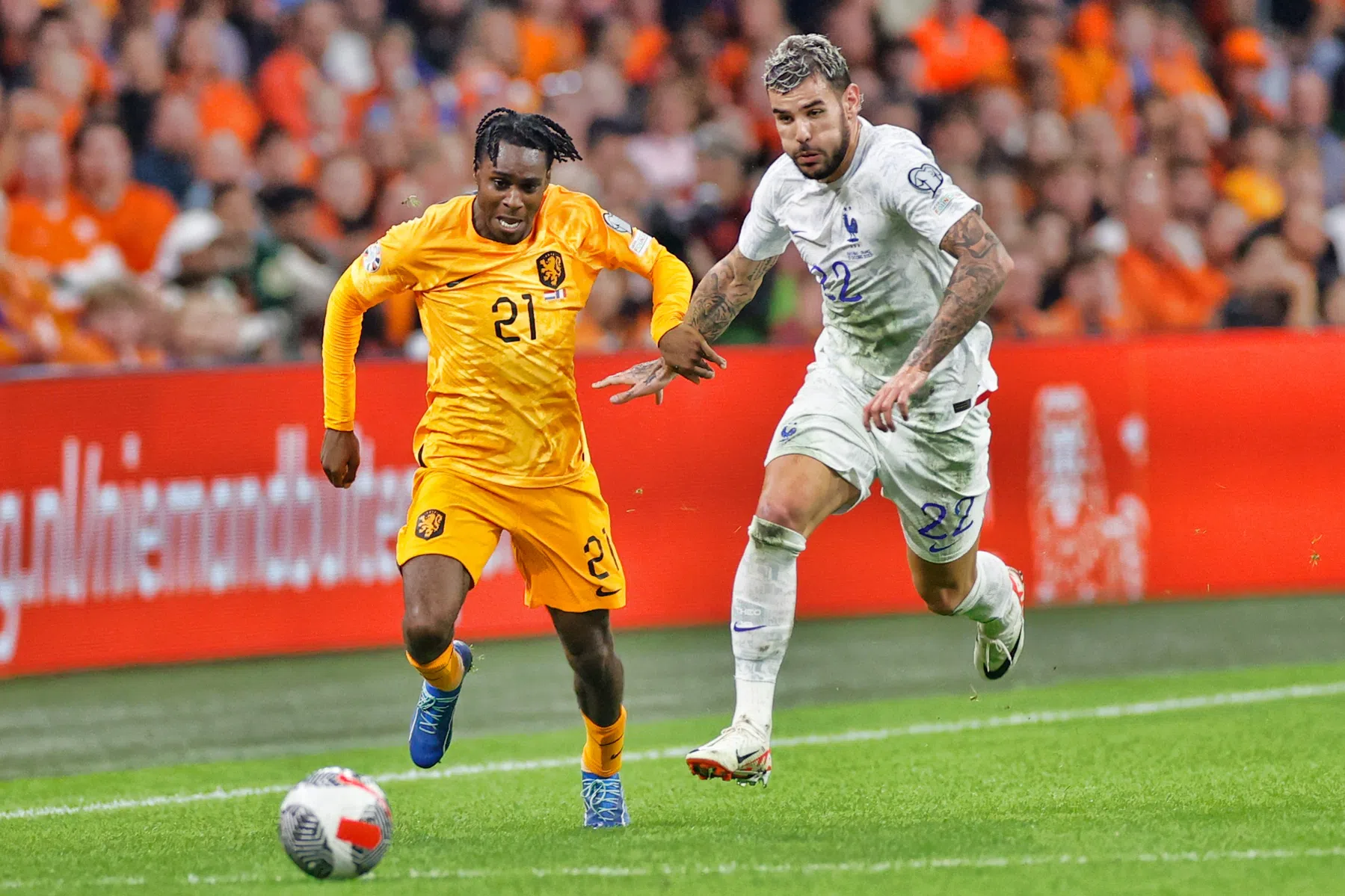 Waarom Frimpong een interessante optie is als rechtsbuiten van Oranje