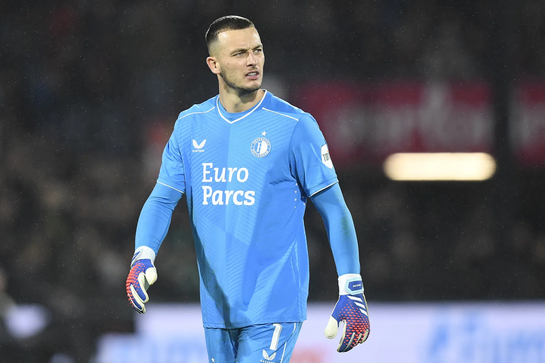 'Ik wil laten zien waarom ik de nummer één van Feyenoord ben'