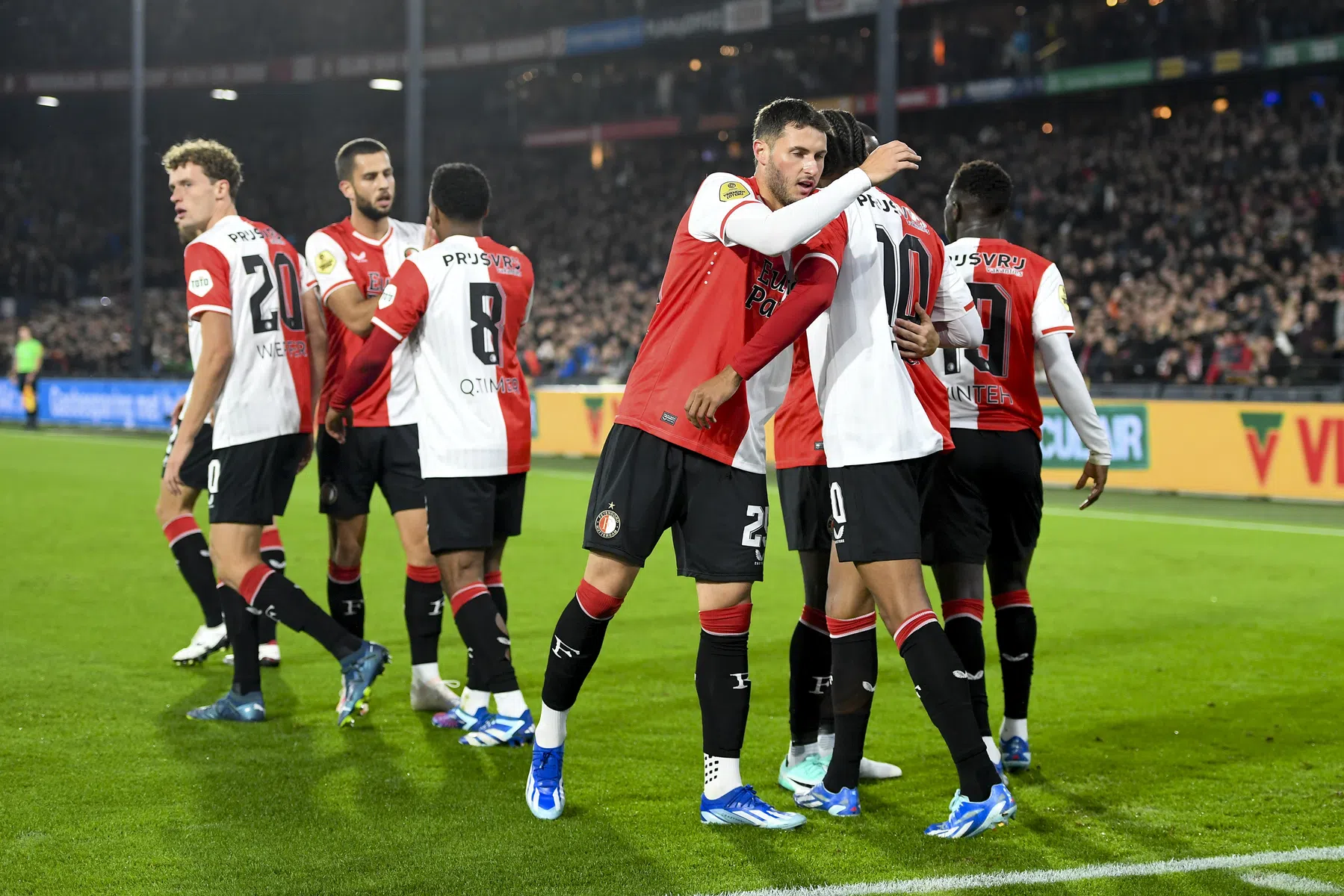 Overtuigende generale Feyenoord richting Lazio: zorgen om Giménez