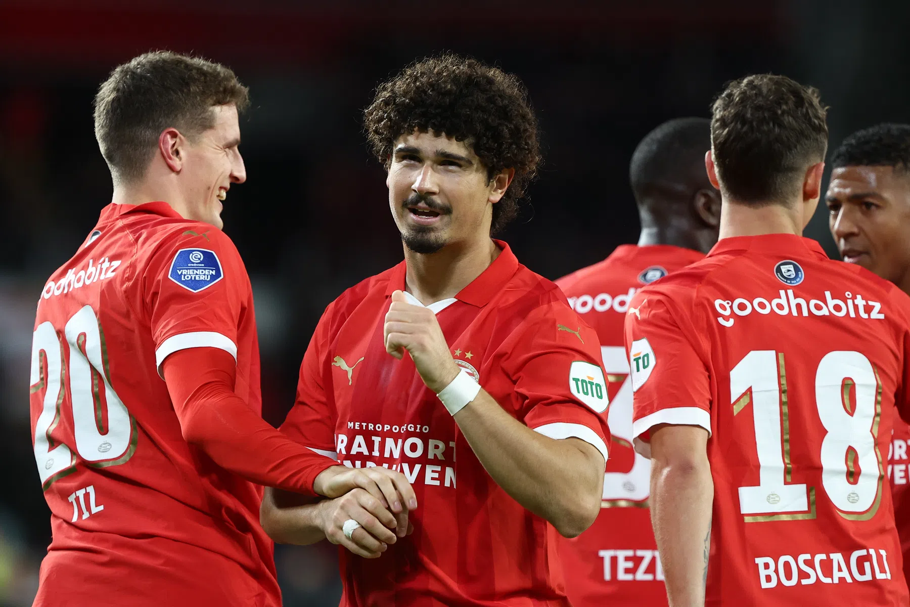 PSV boekt zorgeloze zege in aanloop naar CL-clash met RC Lens