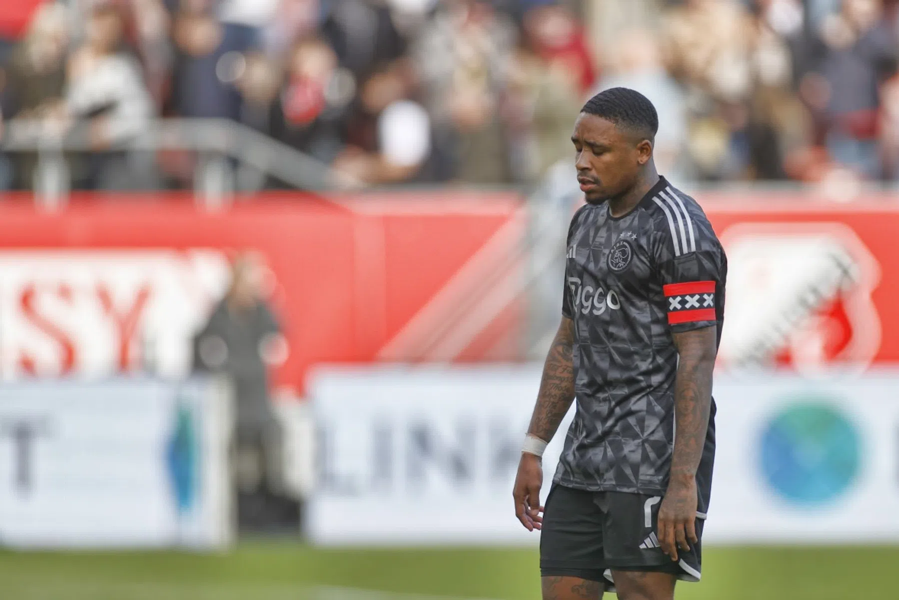 Balende Bergwijn verklaart onderonsje met ontevreden Ajax-supporters
