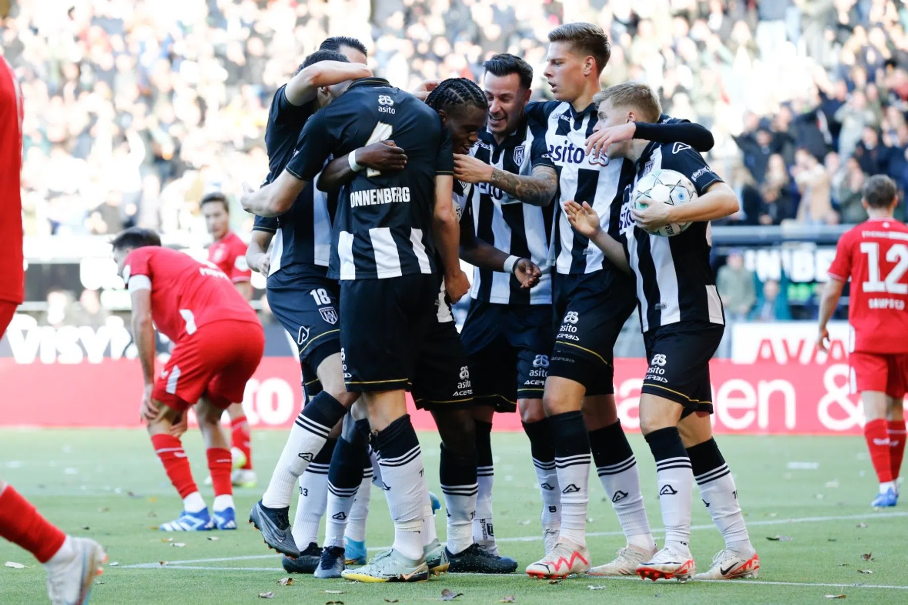 Verdediger met neusje voor goals geheim wapen Heracles in Twentse derby