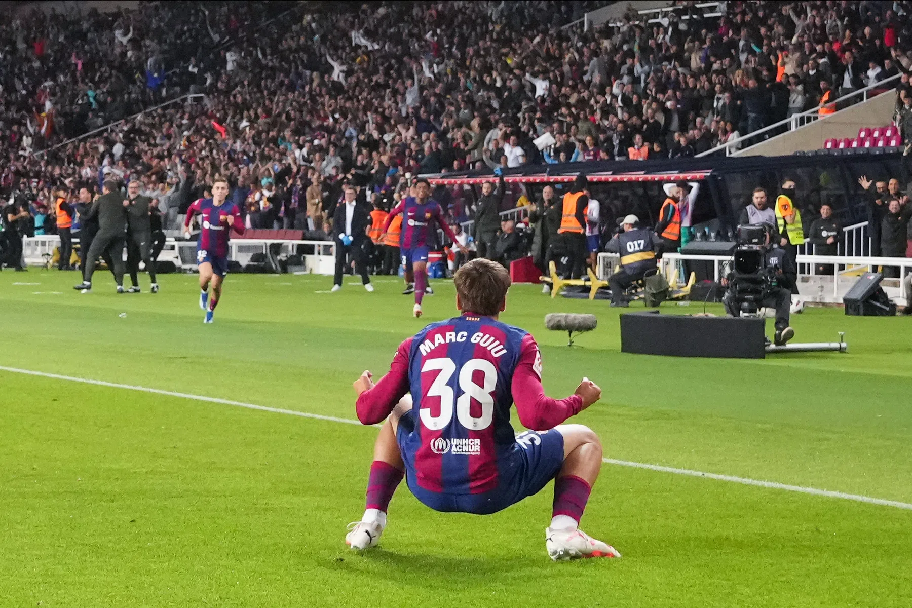 Barça-debutant Guiu leeft zijn droom: 'Ik doe geen oog dicht vannacht'
