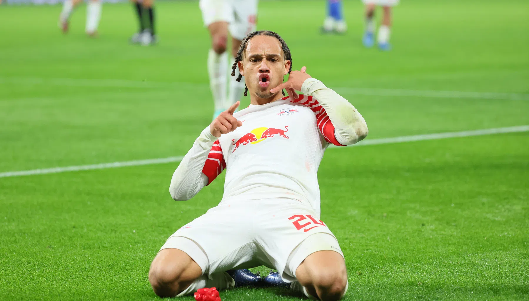 Simons en Openda blinken uit bij ruime zege RB Leipzig