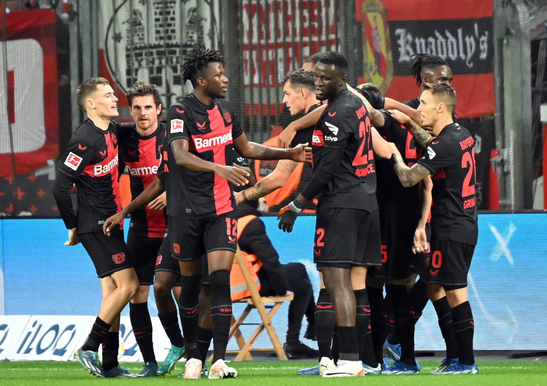 Succesploeg Leverkusen weer aan kop in Duitsland