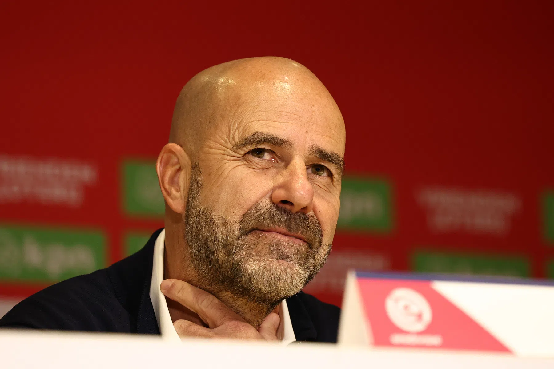 Bosz schrikt van eerste helft PSV: 'Geluk dat Ajax niet vier keer scoorde'